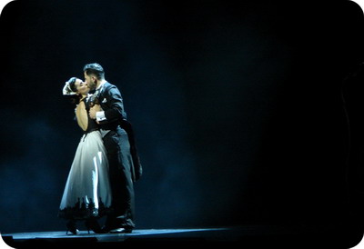Tango Porte&ntilde;o Show Buenos Aires an innocent and pasionate kiss