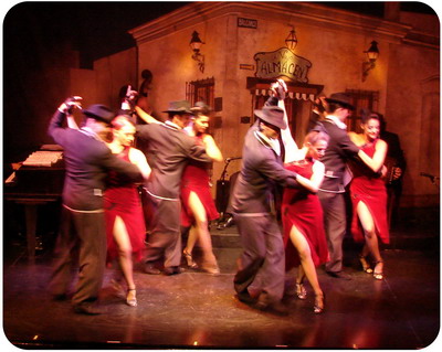 El Viejo Almacen Tango show San Telmo tango chorus line