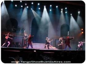 Tango Porteno show Buenos Aires chorus line