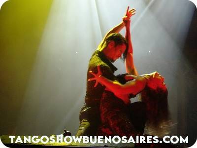 Tango Show Buenos Aires Tango Porteo, a passionate final tango pose