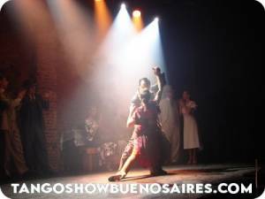 La Carbonera Tango Show Buenos Aires elaborated costumes and fine Tango